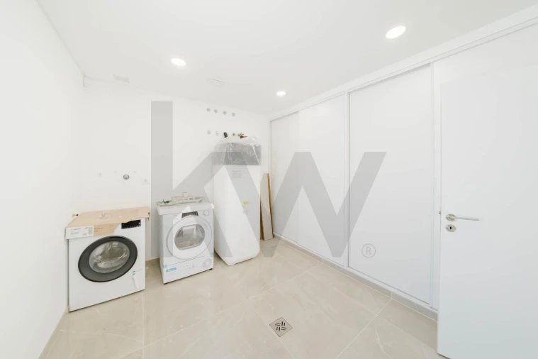 Moradia T4 para Venda em Ribamar Foto 24