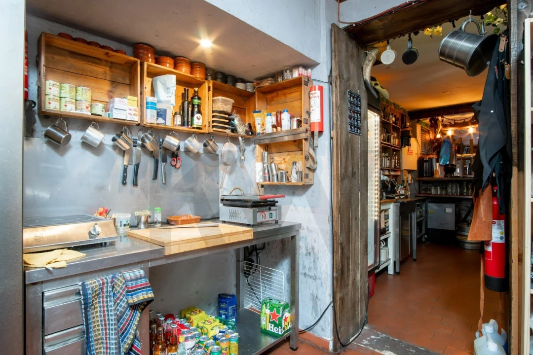 Loja para Trespasse em Almada, Cova da Piedade, Pragal e Cacilhas Foto 15