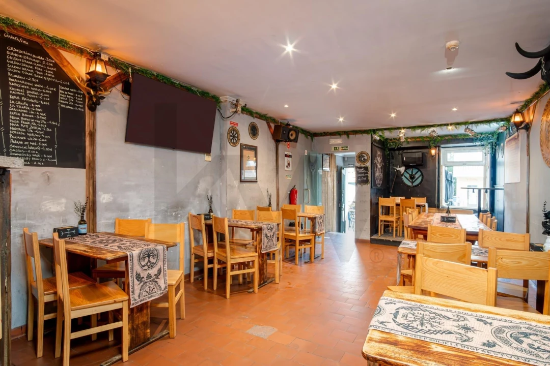 Loja para Trespasse em Almada, Cova da Piedade, Pragal e Cacilhas Foto 6