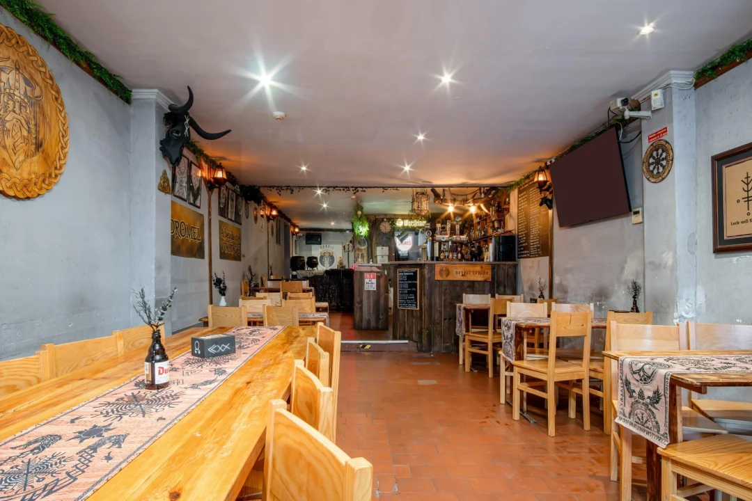 Loja para Trespasse em Almada, Cova da Piedade, Pragal e Cacilhas Foto 1