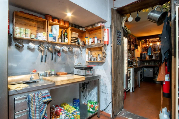 Loja para Trespasse em Almada, Cova da Piedade, Pragal e Cacilhas Foto 15