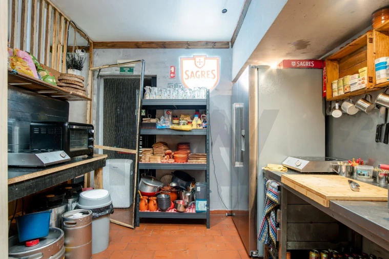 Loja para Trespasse em Almada, Cova da Piedade, Pragal e Cacilhas Foto 13