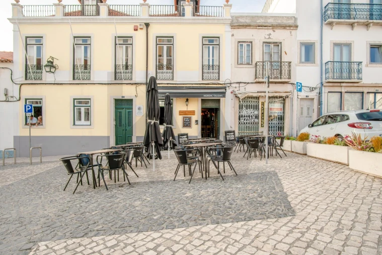 Loja para Trespasse em Almada, Cova da Piedade, Pragal e Cacilhas Foto 21