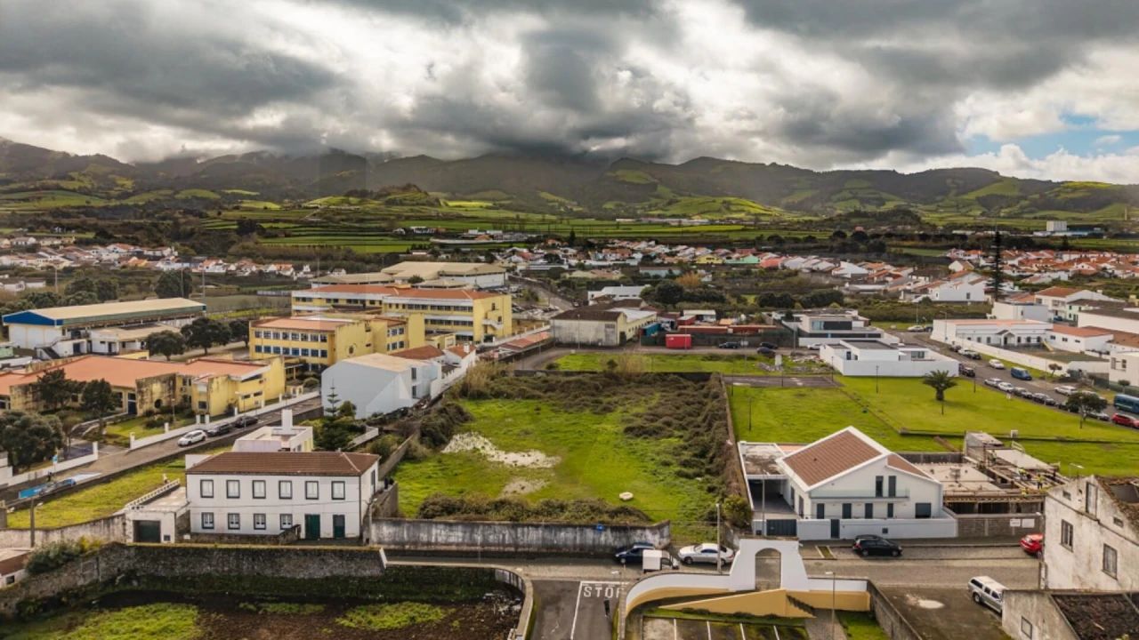 Terreno para Venda em Ribeira Grande (Matriz) Foto 8