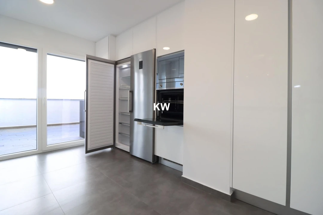 Apartamento T4 para Arrendamento em Carcavelos e Parede Foto 11