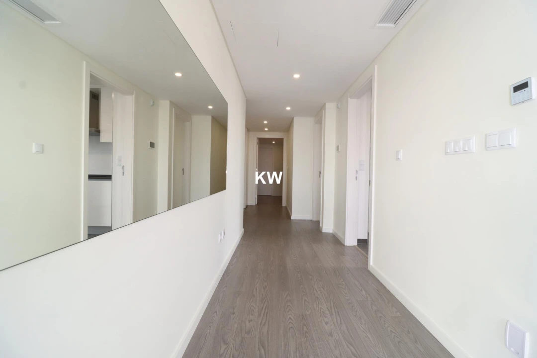 Apartamento T4 para Arrendamento em Carcavelos e Parede Foto 8