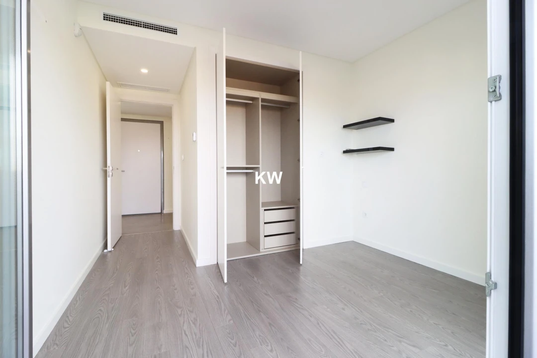 Apartamento T4 para Arrendamento em Carcavelos e Parede Foto 13