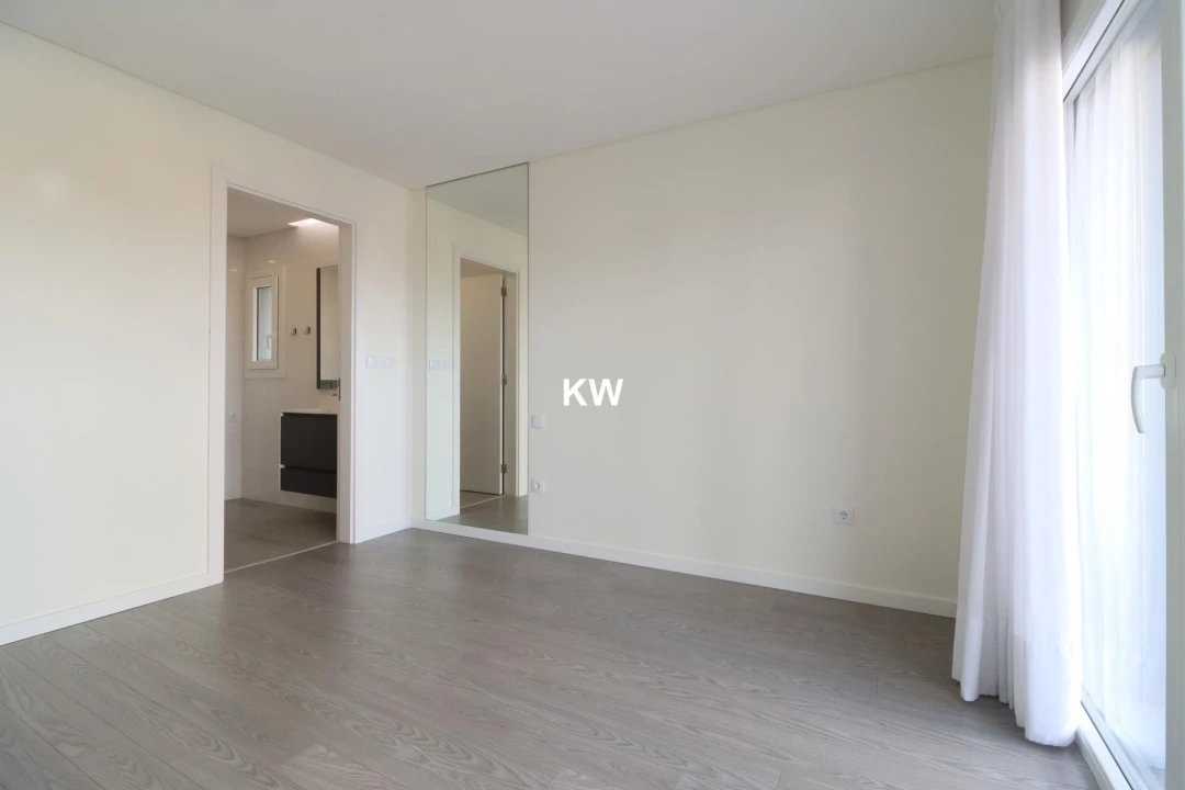 Apartamento T4 para Arrendamento em Carcavelos e Parede Foto 17