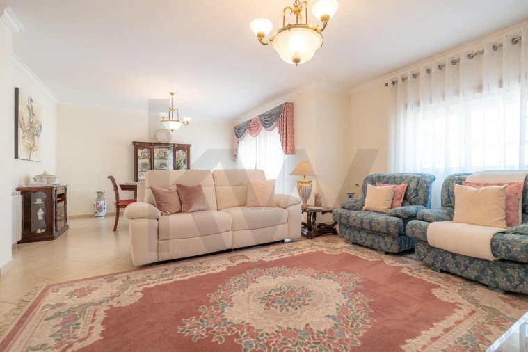 Moradia T5 para Venda em Buarcos Foto 2