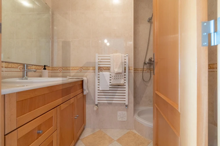 Moradia T5 para Venda em Buarcos Foto 19