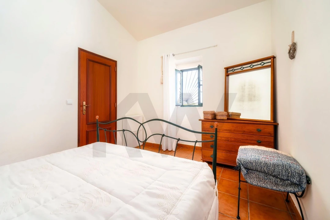 Moradia T3 para Venda em Salir Foto 16