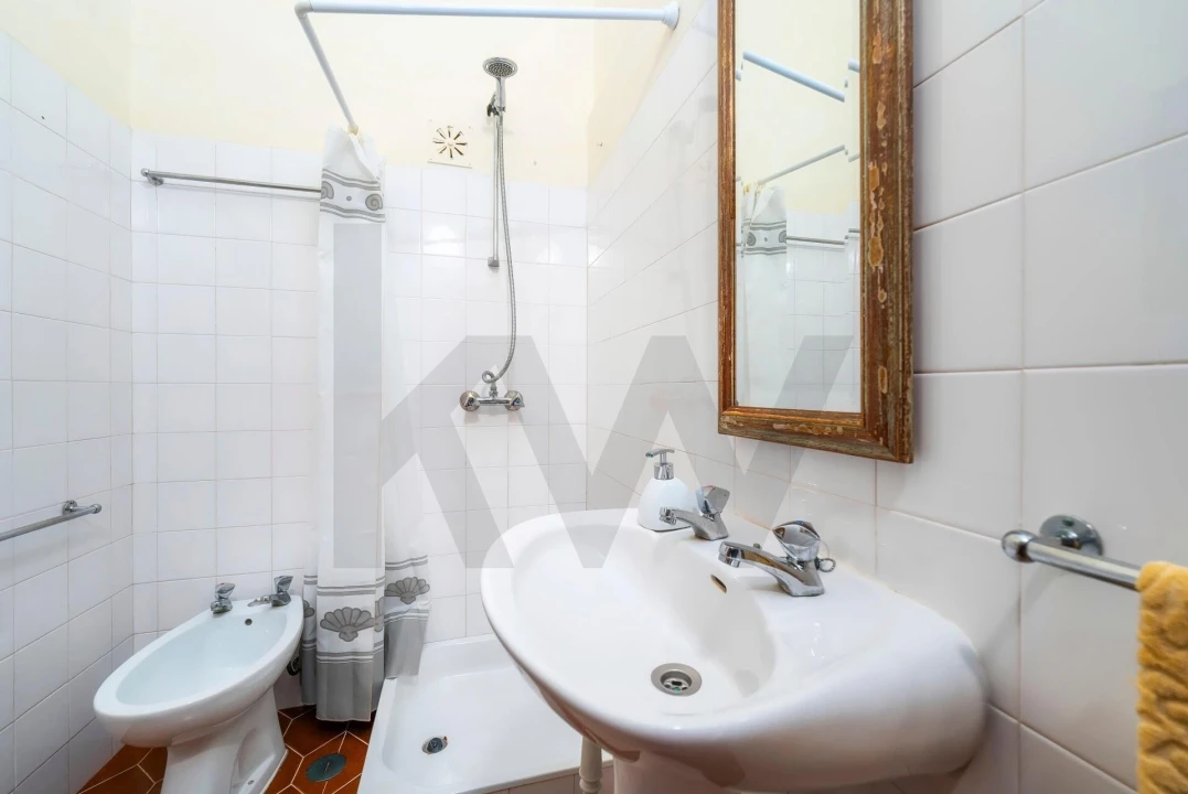 Moradia T3 para Venda em Salir Foto 18