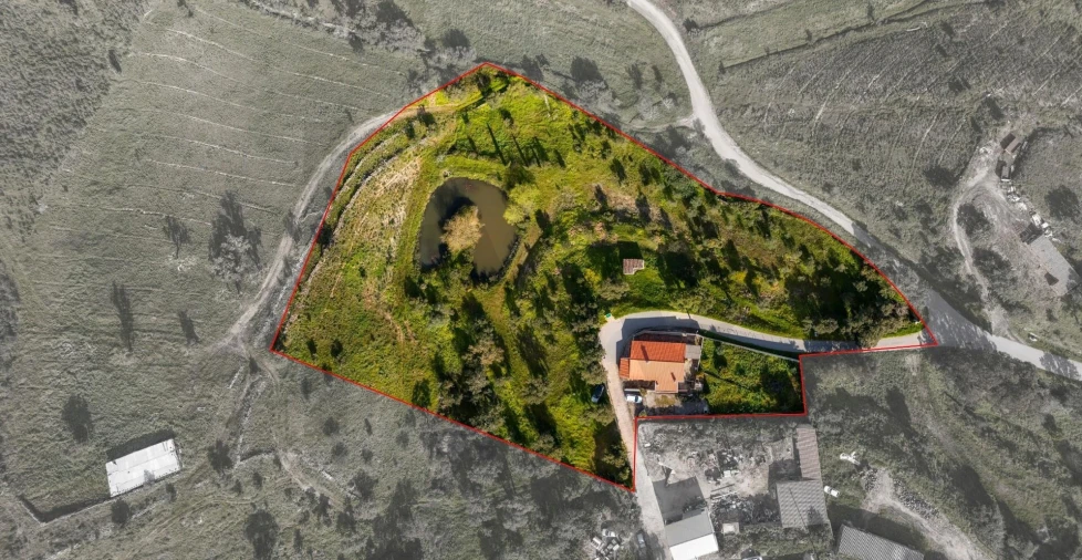 Moradia T3 para Venda em Salir Foto 37