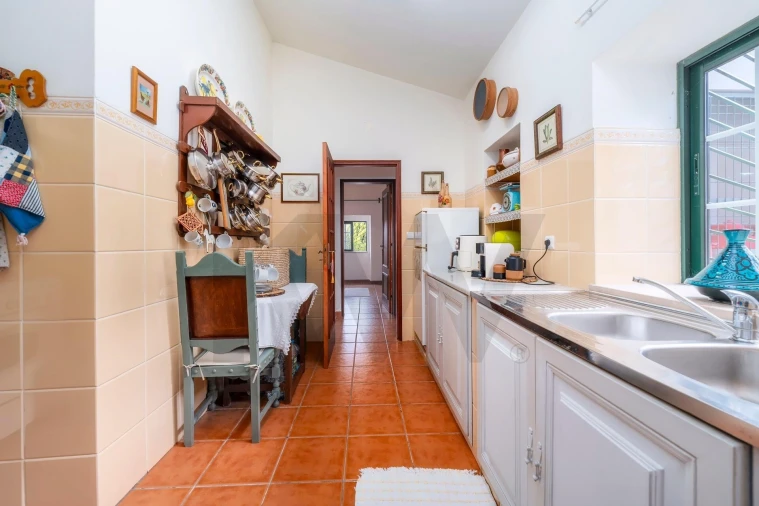 Moradia T3 para Venda em Salir Foto 5