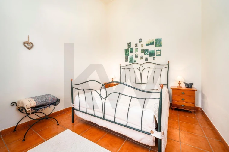 Moradia T3 para Venda em Salir Foto 13