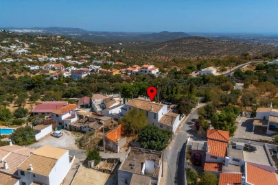 Moradia T4 para Venda em Loule (São Sebastião)