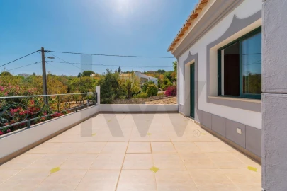 Moradia T4 para Venda em Loule (São Sebastião)