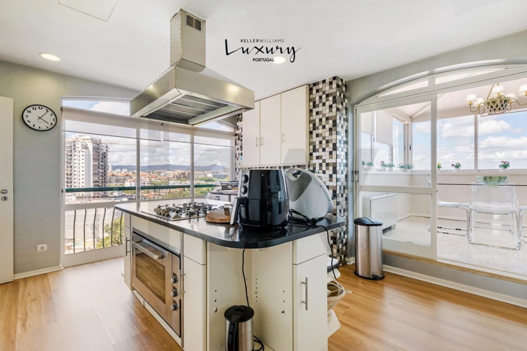 Apartamento T4 para Venda em Cascais e Estoril Foto 7