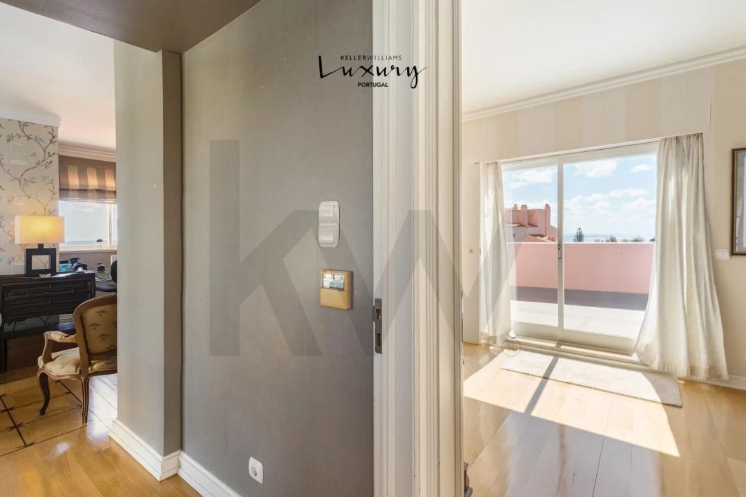 Apartamento T4 para Venda em Cascais e Estoril Foto 17