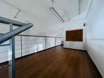 Escritório para Arrendamento em Lumiar