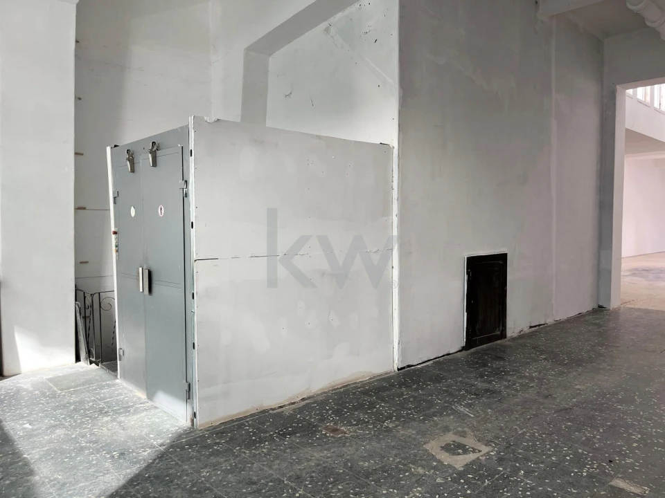 Loja para Arrendamento em Arroios Foto 6