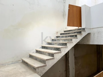 Loja para Arrendamento em Arroios