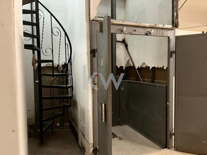 Loja para Arrendamento em Arroios Foto 10