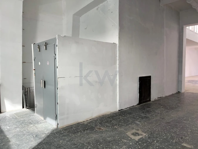 Loja para Arrendamento em Arroios Foto 6