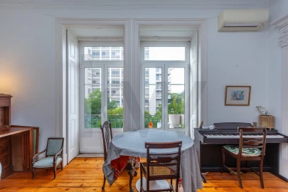 Apartamento T5 para Venda em Avenidas Novas
