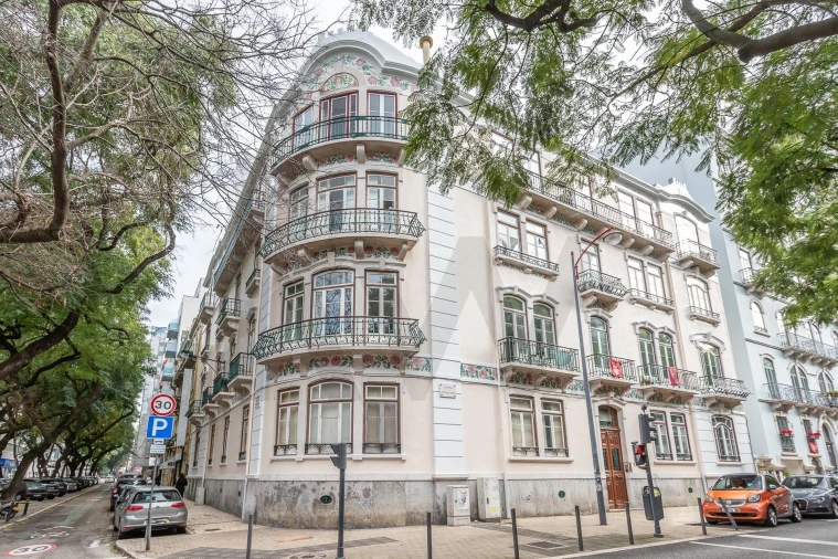Apartamento T5 para Venda em Avenidas Novas Foto 46