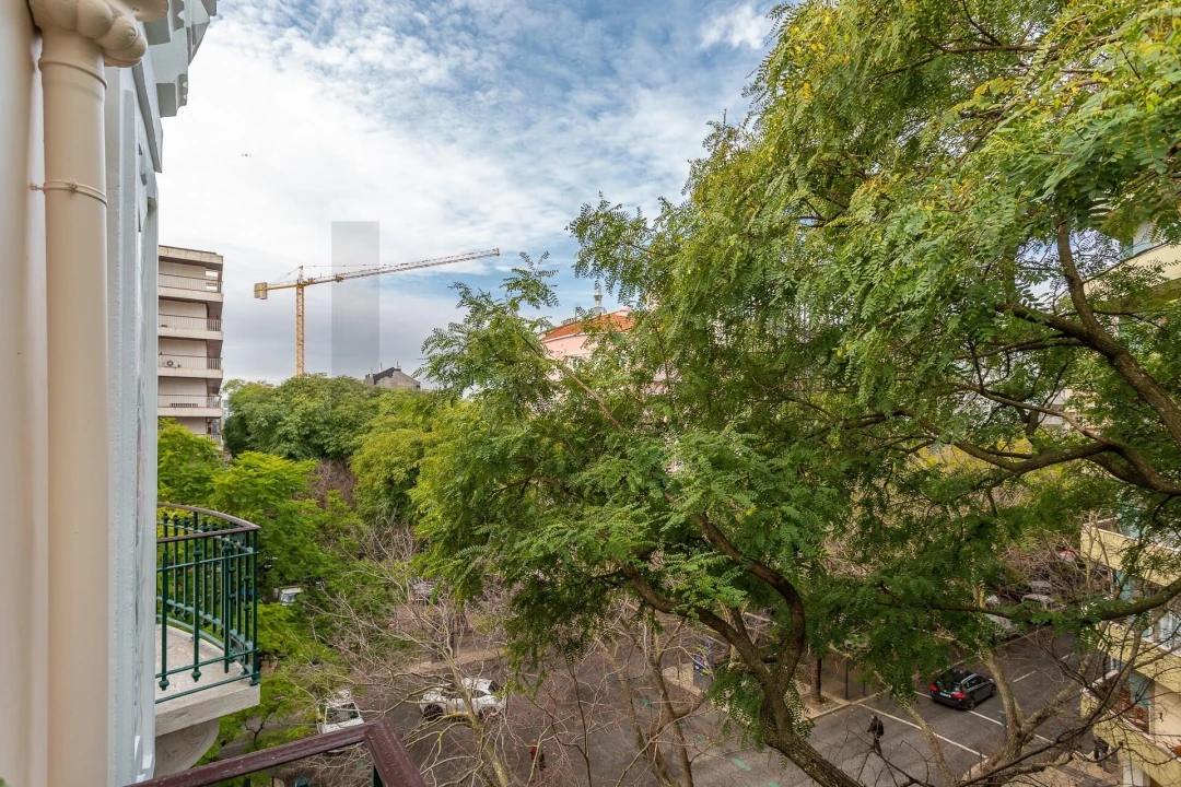 Apartamento T5 para Venda em Avenidas Novas Foto 9