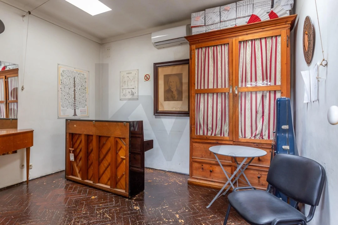 Apartamento T5 para Venda em Santa Maria Maior Foto 11