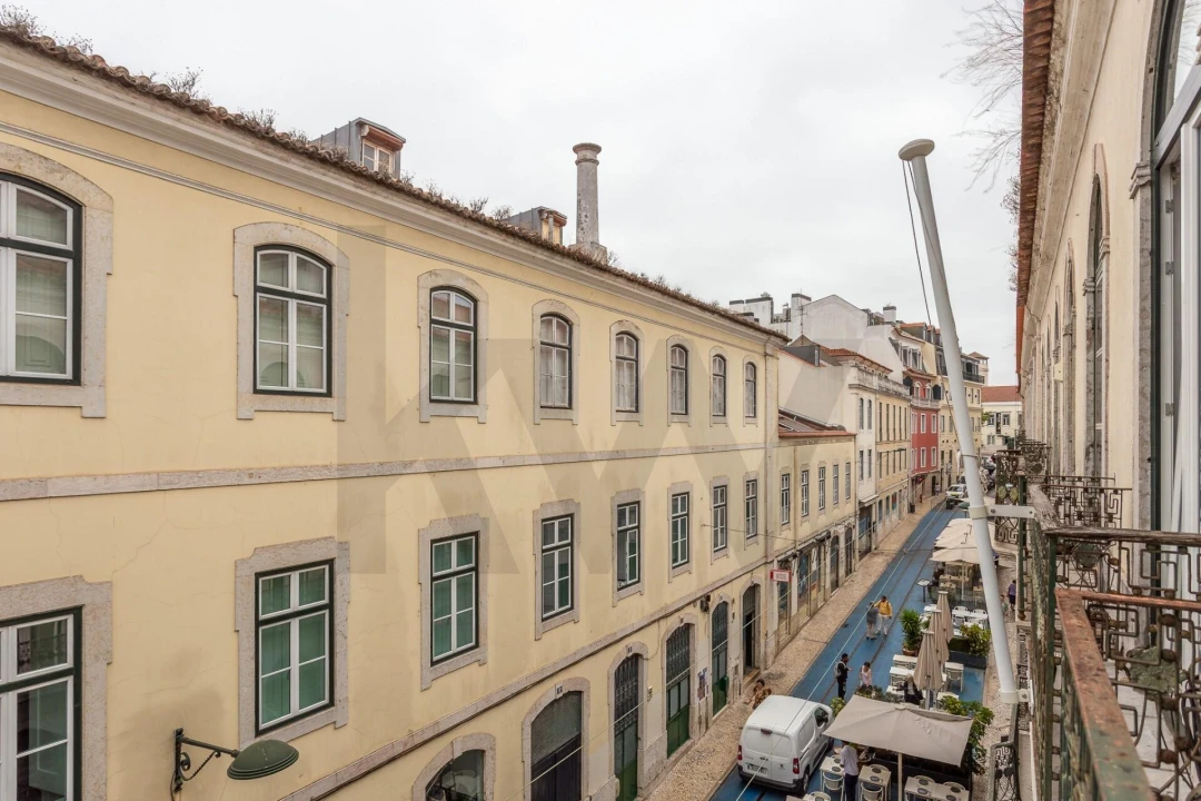 Apartamento T5 para Venda em Santa Maria Maior Foto 7