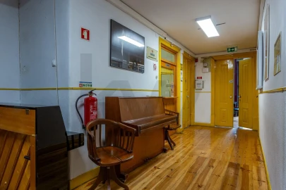 Apartamento T5 para Venda em Santa Maria Maior
