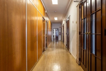 Apartamento T5 para Venda em Santa Maria Maior