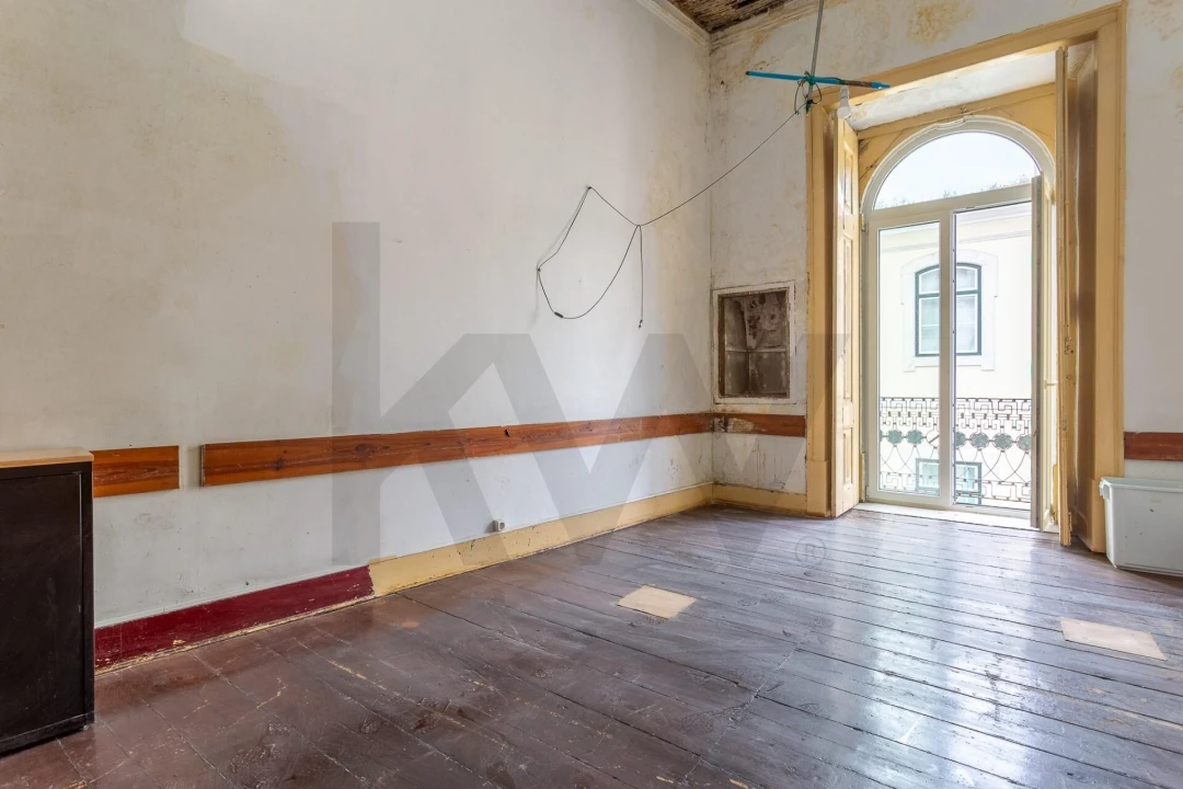 Apartamento T5 para Venda em Santa Maria Maior Foto 5