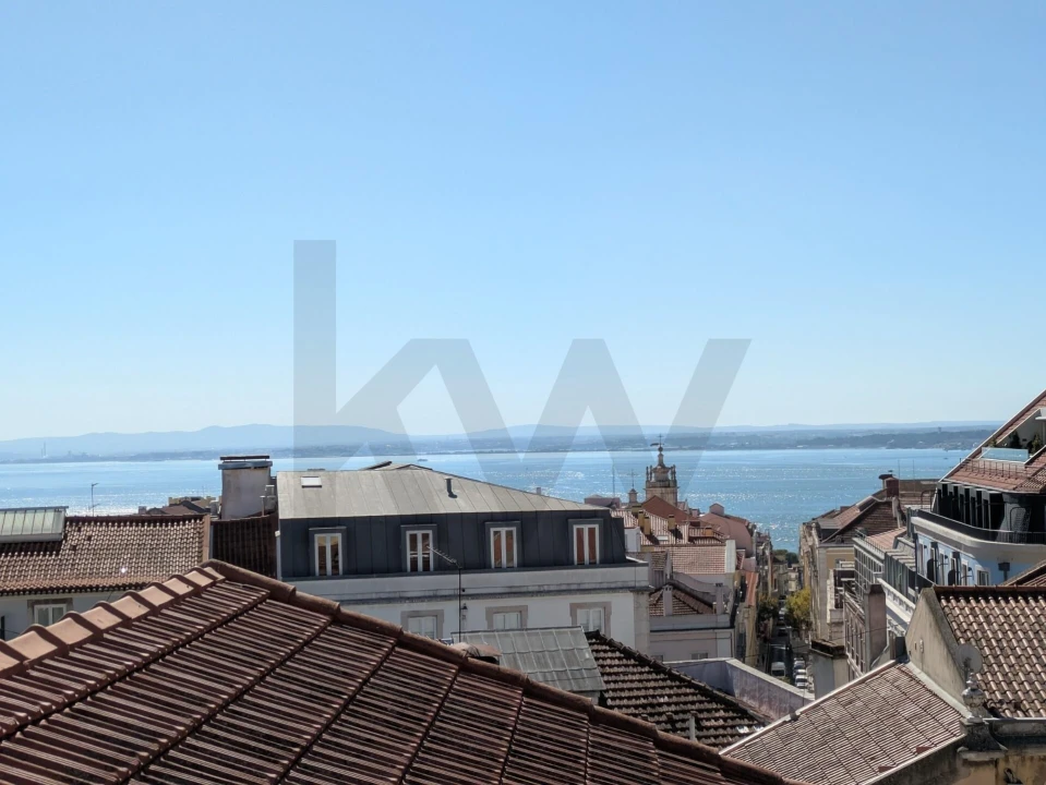 Apartamento T5 para Venda em Santa Maria Maior Foto 1