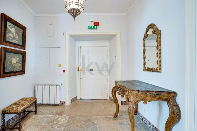 Moradia T6 para Venda em São João das Lampas e Terrugem Foto 5