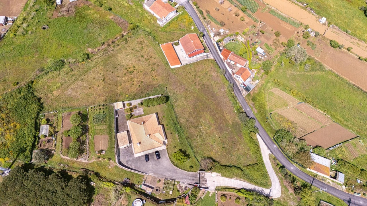 Terreno para Venda em Santo Quintino Foto 12