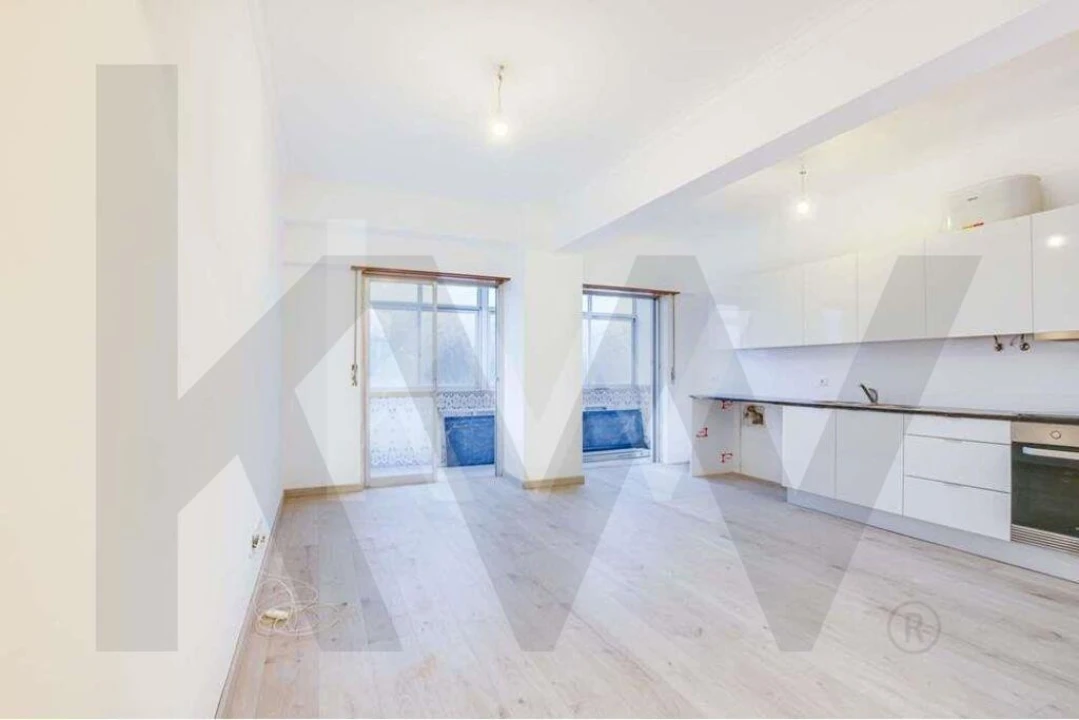 Apartamento T1 para Venda em Póvoa de Santo Adrião e Olival Basto Foto 2