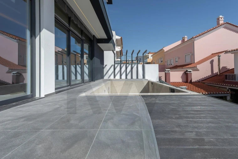 Moradia T4 para Venda em Pontinha e Famões Foto 20