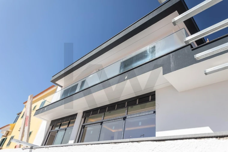 Moradia T4 para Venda em Pontinha e Famões Foto 80