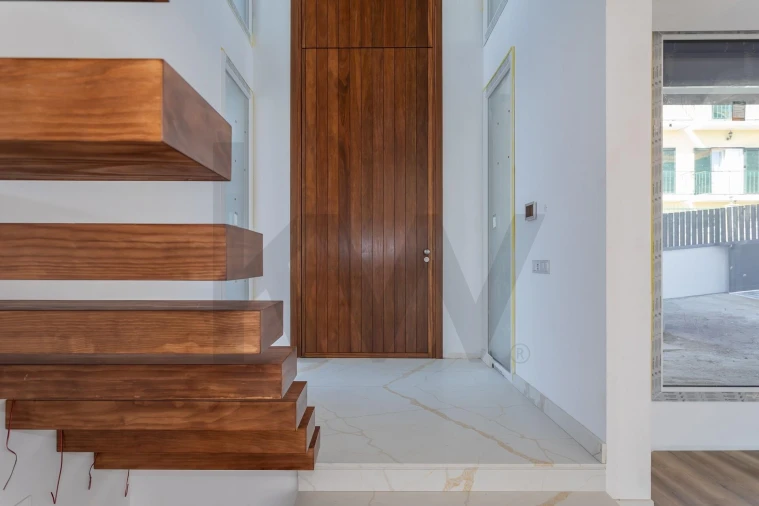 Moradia T4 para Venda em Pontinha e Famões Foto 26