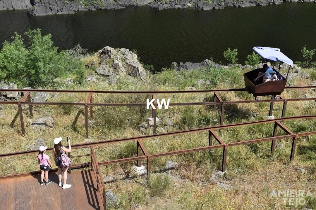 Moradia T2 para Venda em Arez e Amieira do Tejo Foto 24