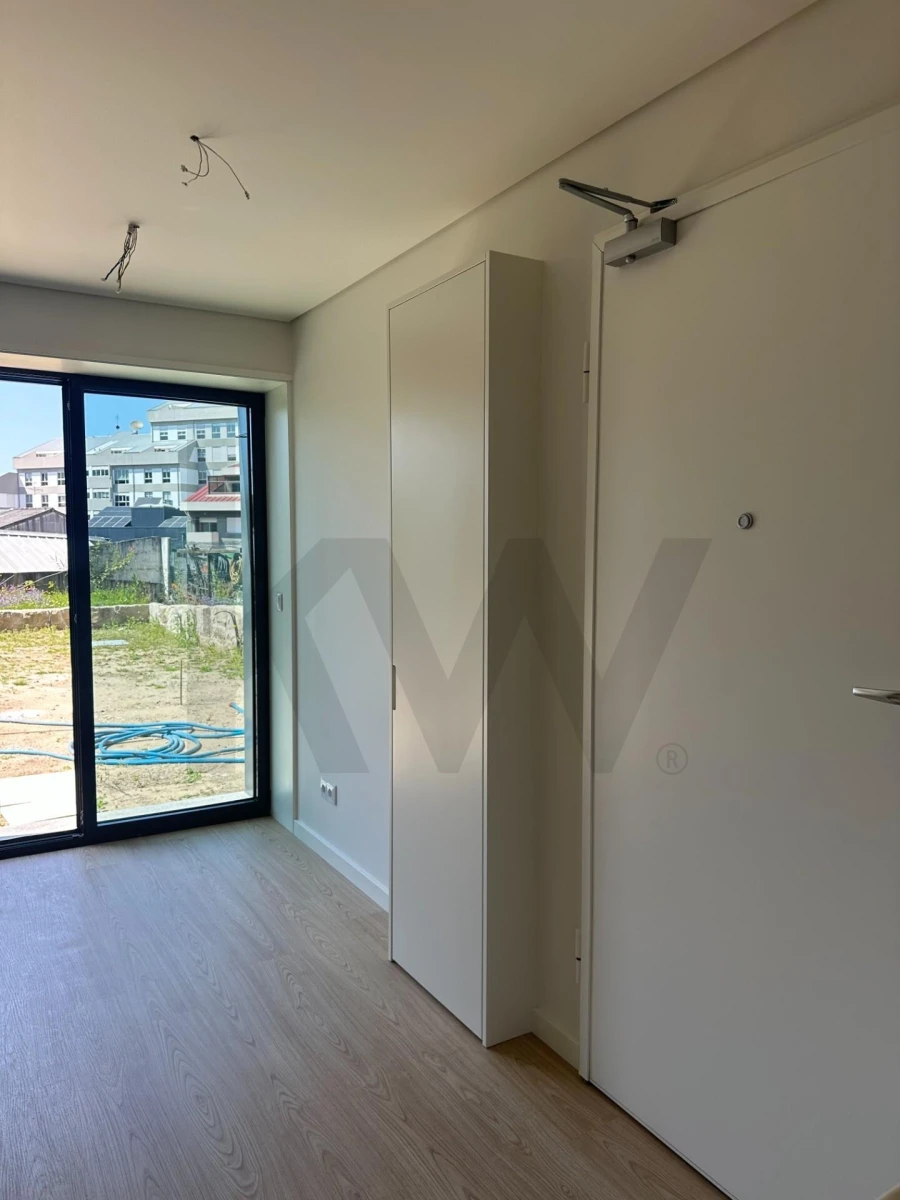 Apartamento T1 para Venda em Cedofeita, Santo Ildefonso, Sé, Miragaia, São Nicolau e Vitória Foto 5