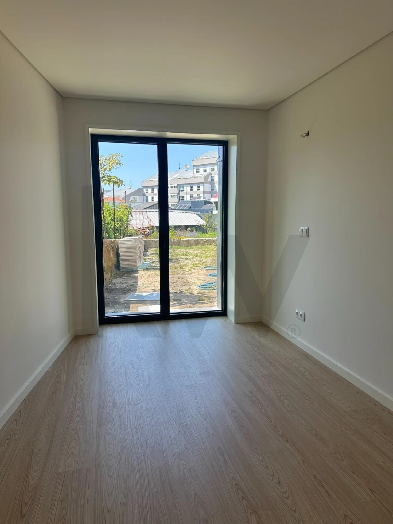 Apartamento T1 para Venda em Cedofeita, Santo Ildefonso, Sé, Miragaia, São Nicolau e Vitória Foto 1