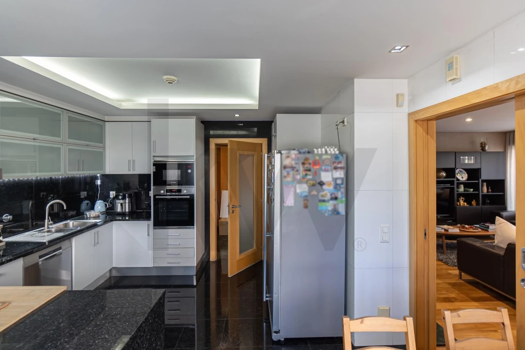 Apartamento T3 para Arrendamento em Ramalde Foto 13
