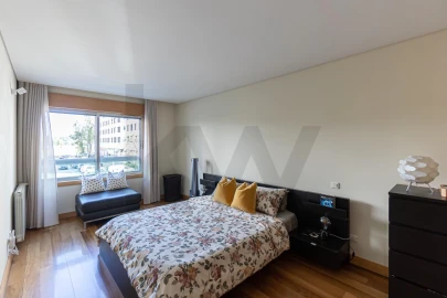 Apartamento T3 para Arrendamento em Ramalde