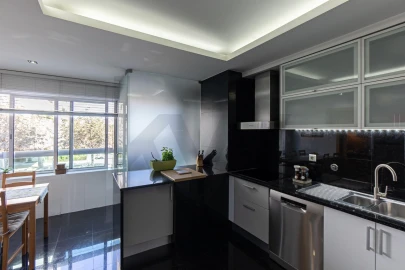 Apartamento T3 para Arrendamento em Ramalde