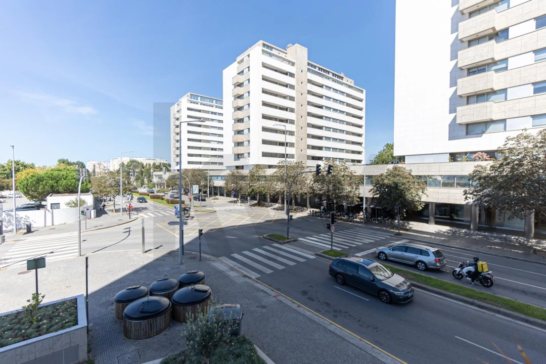 Apartamento T3 para Arrendamento em Ramalde Foto 16